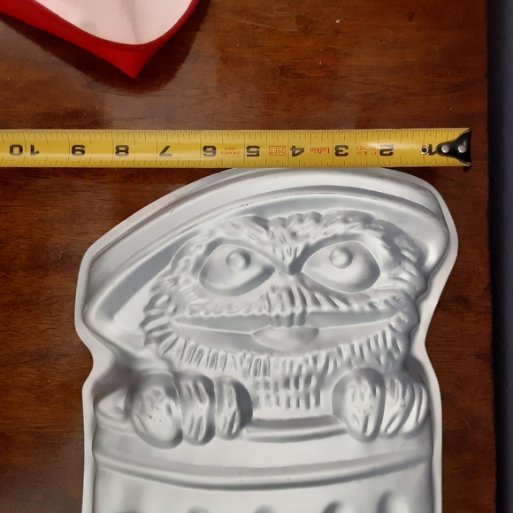 Vintage 1970's Wilton Sesame Street Oscar the Grouch cake pan - Picture 9 of 9